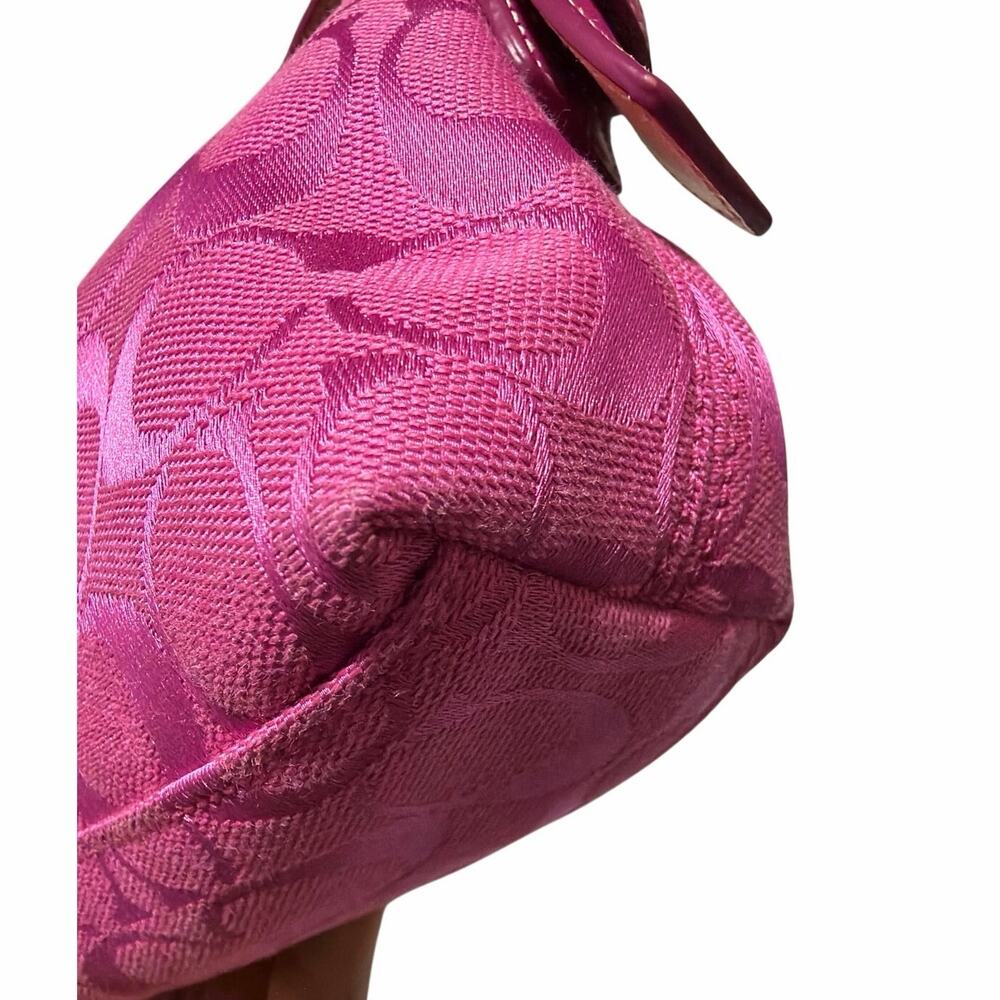 Coach Hampton Signature Baguette Demi Shoulder Purse in HOT PINK 6371 - Picture 7 of 16
